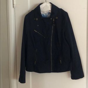 Cute navy moto jacket!